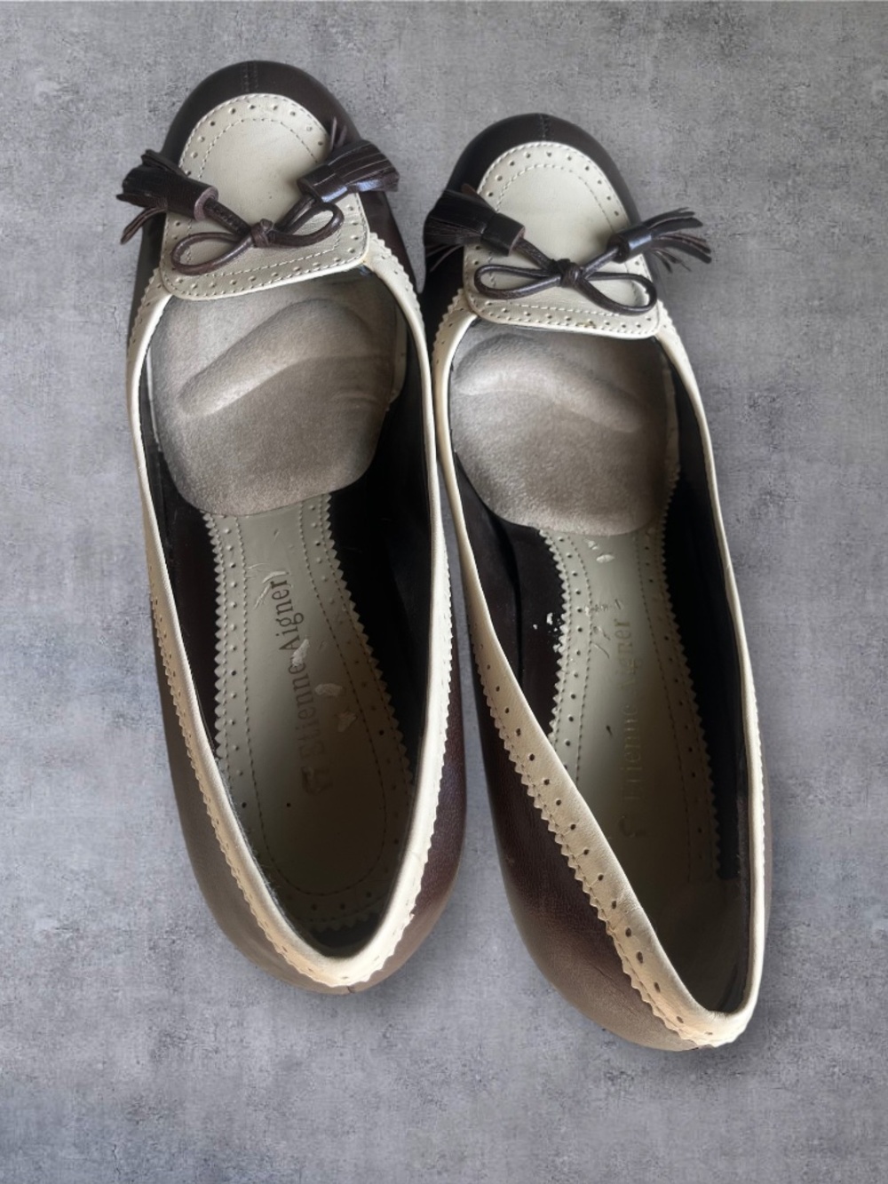Etienne Aigner Two-Tone Brown & Cream Tassel Kitten Heel Pumps 6 - Picture 4 of 6